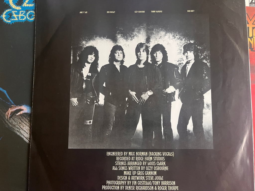 Ozzy Osbourne – Bark at the Moon (1983) LP